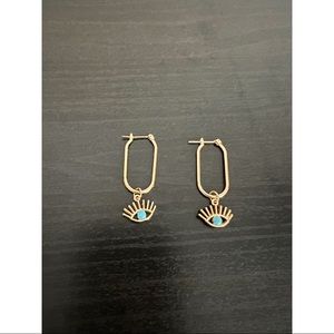 Earrings💁‍♀️